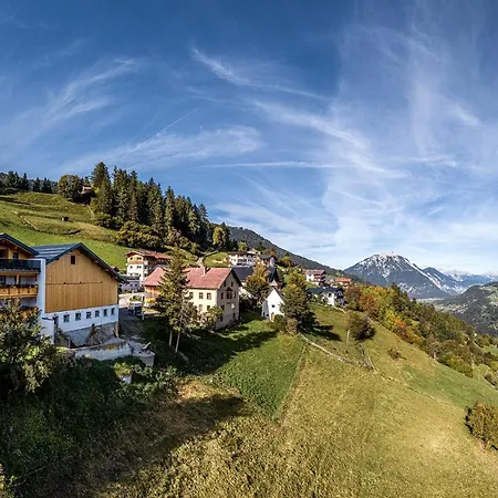 Bergchalet Haflingerherz شقة *